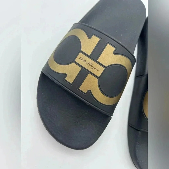 Salvatore Ferragamo Women's $340 Groove Gancini Pool Slide Sandals Black US 7 M - Picture 4 of 11